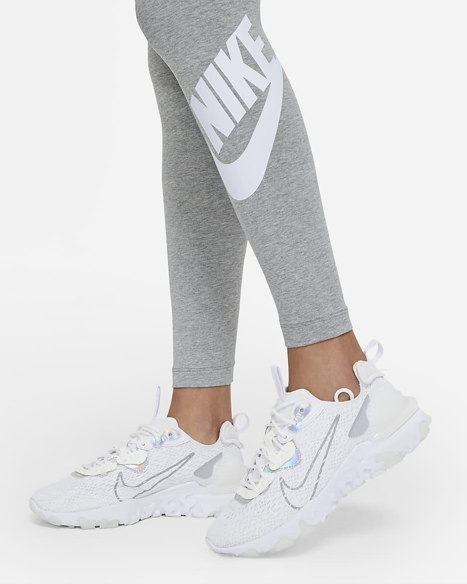 Nike sportswear essential leggings hotsell